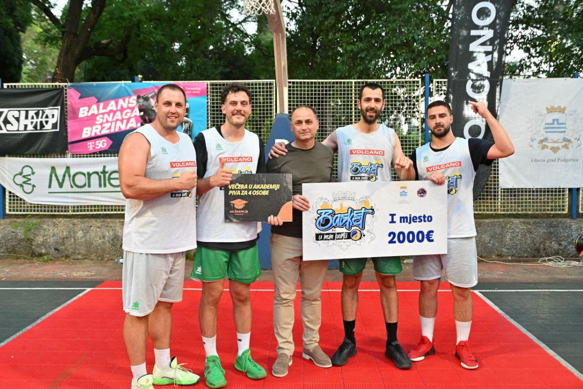 Basket u mom kvartu Republikanci