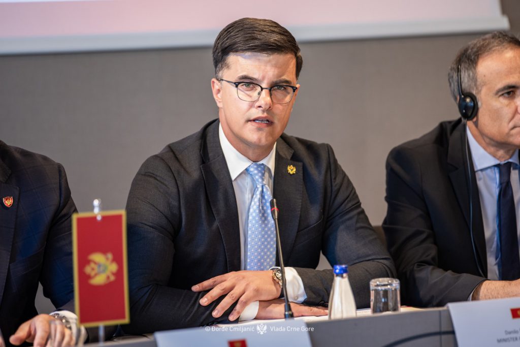 Šaranović: Crna Gora odlučno sprovodi sveobuhvatnu reformu sektora bezbjednosti, službenici koji su godinama radili protiv sistema a uživali zaštitu više nemaju utočište!