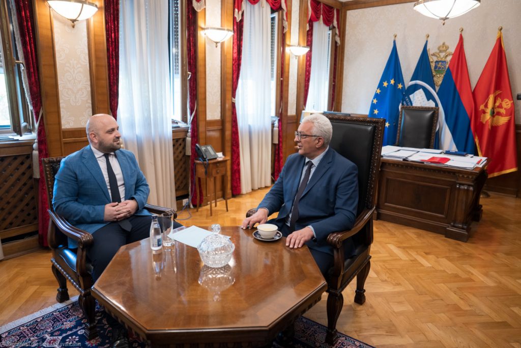 Mandić sa ministrom pravde: Ne treba gubiti vrijeme kada je u pitanju veting, zbog nedostatka kontrole, pravosuđe kontaminirano uticajem kriminala i korupcije!