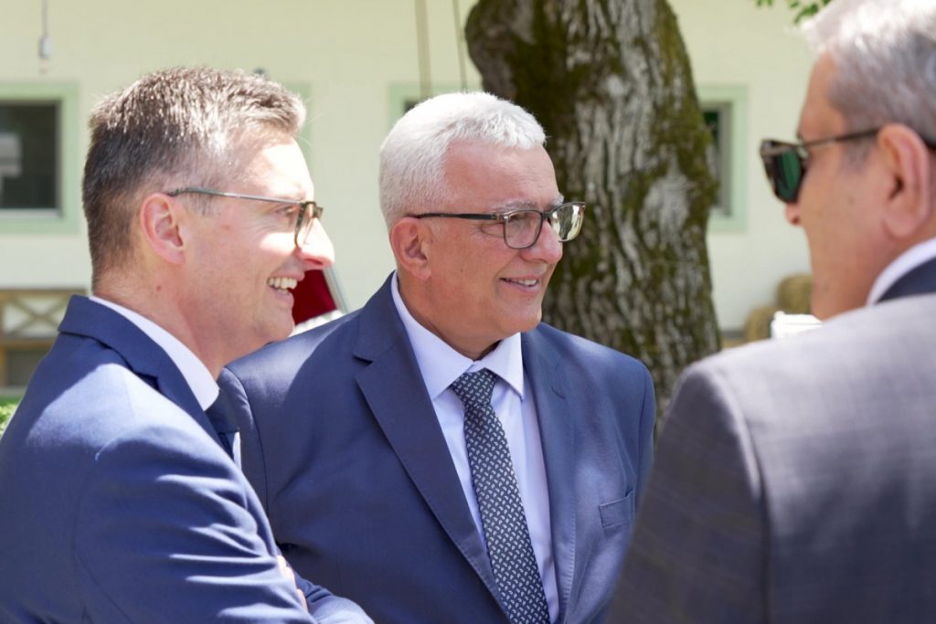 Mandić sa stalnim izvjestiocem Evropskog parlamenta za Crnu Goru: Do kraja godine očekujemo zatvaranje 7 pregovaračkih poglavlja sa EU!