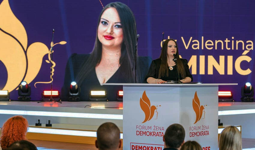 Demokrate osnažuju žene: Pokrenuta „Akademija Demokratkinja“ u Boki