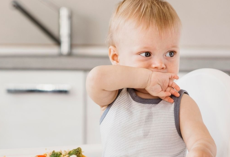 Devet ljetnjih opasnosti za bebe koje ne smijete da zaboravite