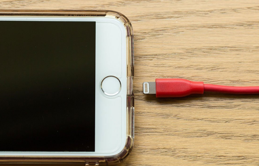 Punite telefon do 80% da baterija traje duže – istina ili mit?