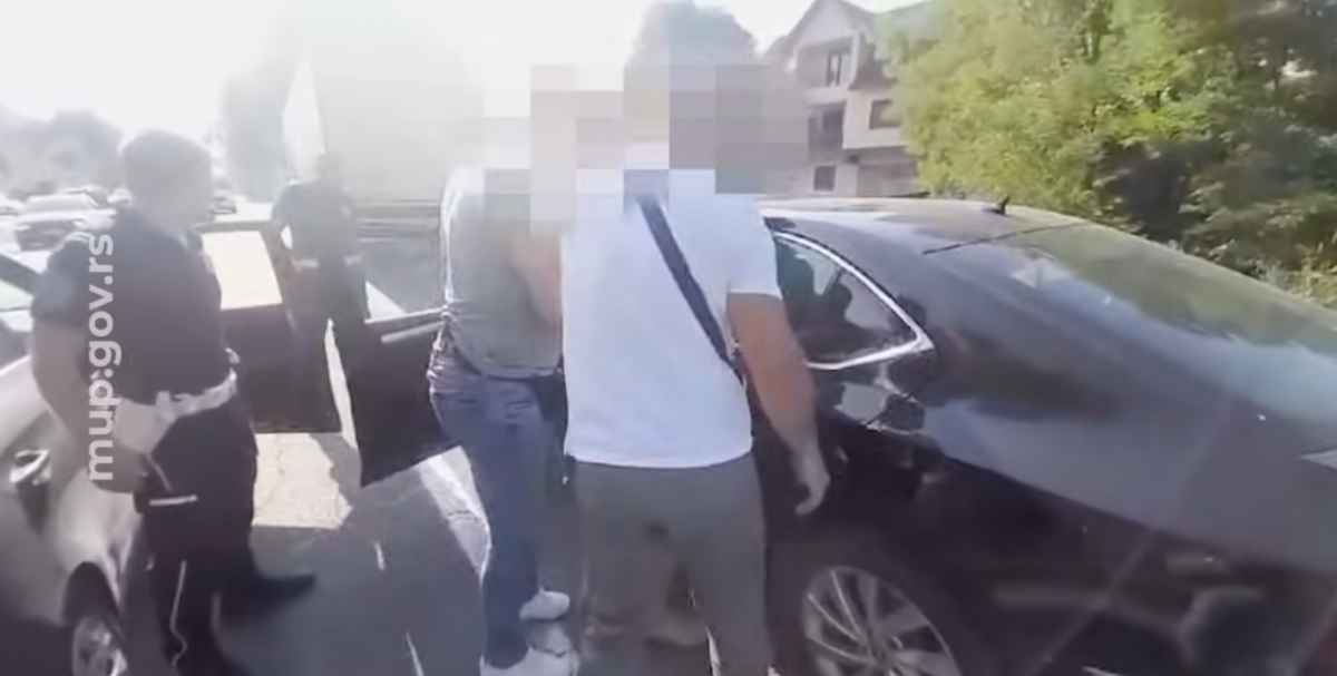 Screenshot 2025-06-26 at 12-32-28 (403) Uhapšeno 6 osoba zbog krivičnog dela pripremanje dela protiv ustavnog uređenja i bezbednosti Srbije – YouTube