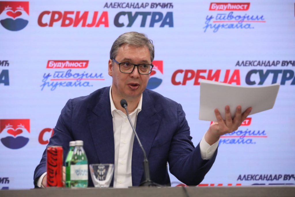 (VIDEO) Snažna poruka Vučića: Gradićemo i radićemo jer naš interes je napredak zemlje a ne ostanak na vlasti dan ili dva duže