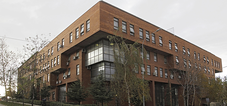 Pravoslavni bogoslovski fakultet pozvao studente da se u potpunosti vrate nastavi