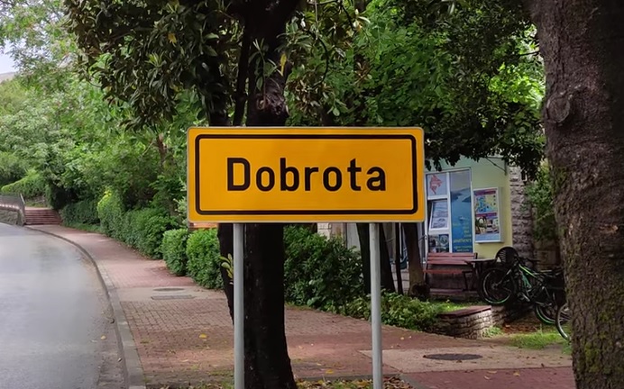 Klan radi šta hoće u Dobroti: „Liječe“ se u kazinima, idu na plažu, reketiraju pacijente, prodaju drogu?