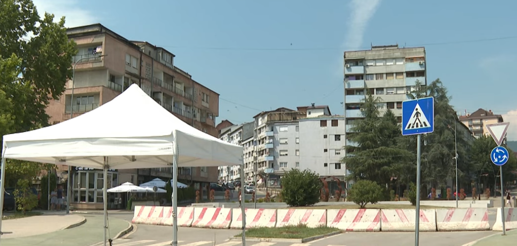 KFOR odgovorio najavama prištinskih partija da će graditi nove mostove u Mitrovici: Ostajemo na mostu na Ibru i vršićemo redovne patrole