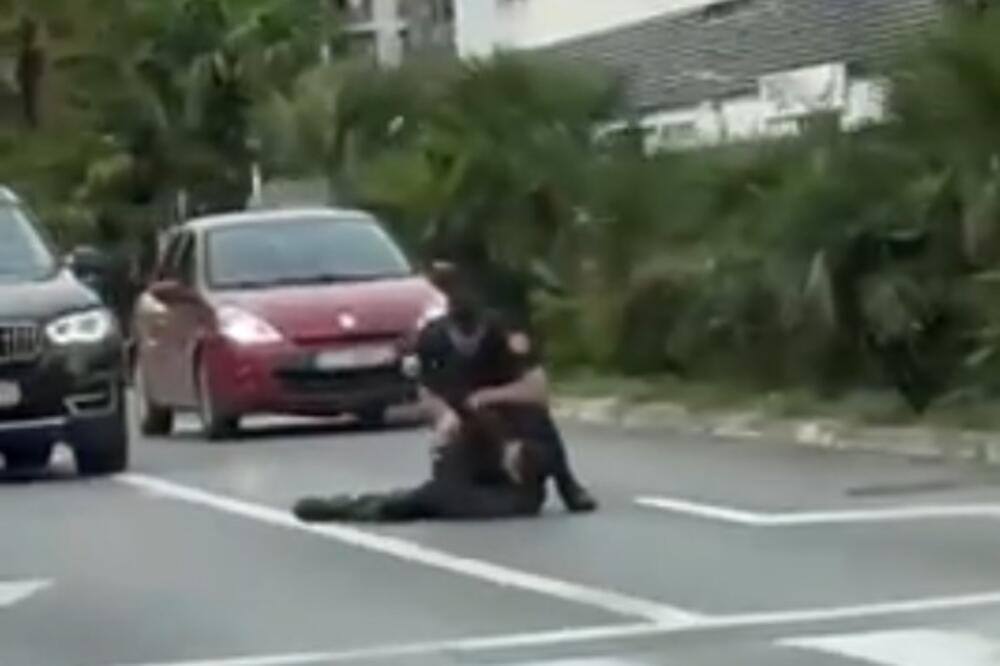 Policija se oglasila o snimku koji kruži na mrežama: Ne radi se o tuči policajaca (VIDEO)