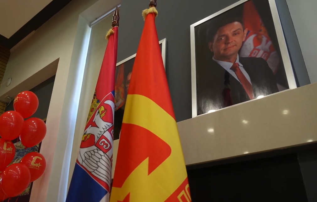 Pokret socijalista, čiji je osnivač Aleksandar Vulin traži prekid EU integracija i čišćenje ulica silom zakona: „Srbi šta vam nije jasno“