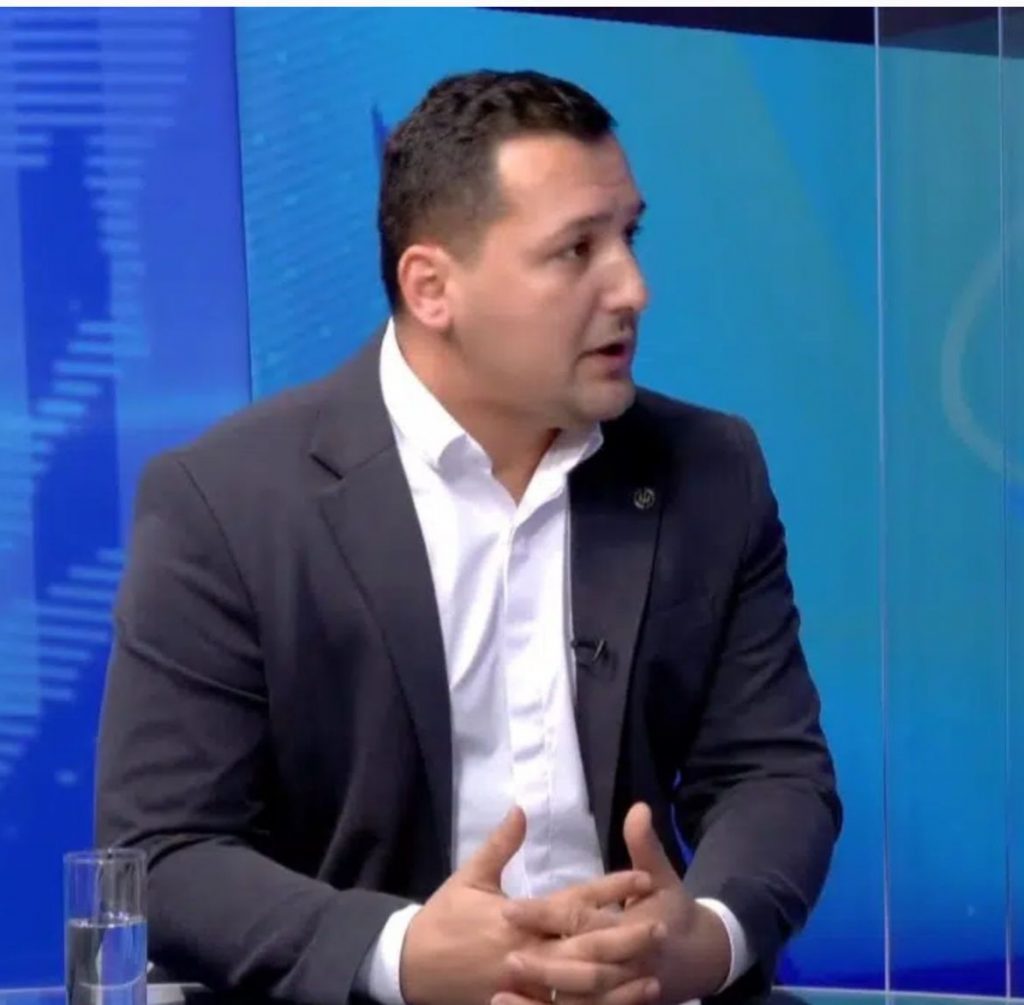 Simunović: Imenovanje Mirne Nikčević je prst u oko onima koji su srušili bivši režim 2020. godine i promocija antisrpstva!