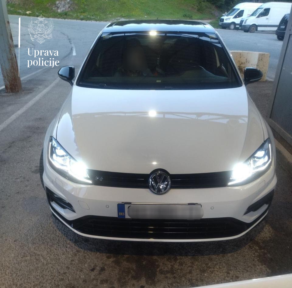 Oduzeto vozilo na graničnom prelazu Kula, traži ga Interpol