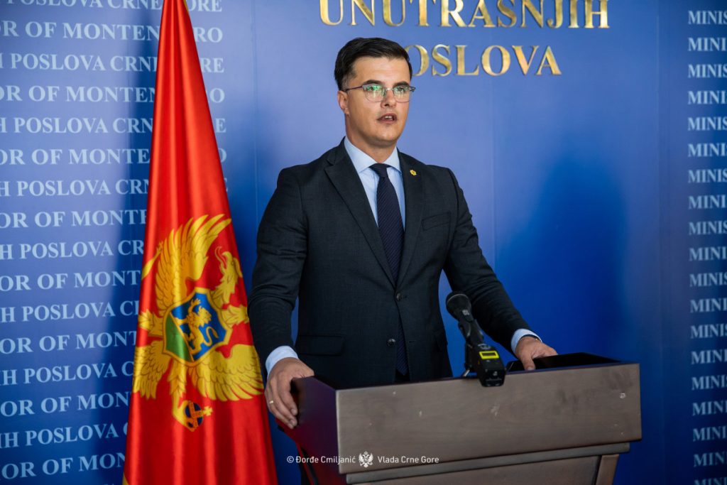 Šaranović: Sektor bezbjednosti nije zakazao, i mnogo organizovanije države imaju probleme sa kriminalnim grupama