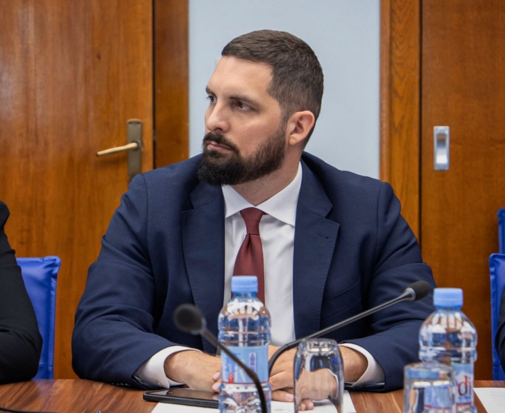 Leković: Abazoviću umjesto da ste započeli temeljnu borbu protiv kriminala, vi ste ga dodatno zagadili