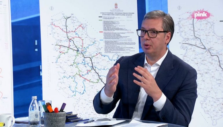 Vučić: Napadi na kuće političara viđani su samo u Hitlerovo vrijeme; Pobijediće Srbija i oni koji zaslužuju povjerenje naroda!