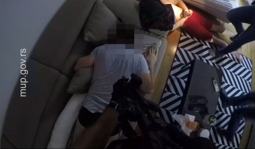 MUP Srbije objavio snimak hapšenja Zvicerovih jataka iz Podgorice (VIDEO)