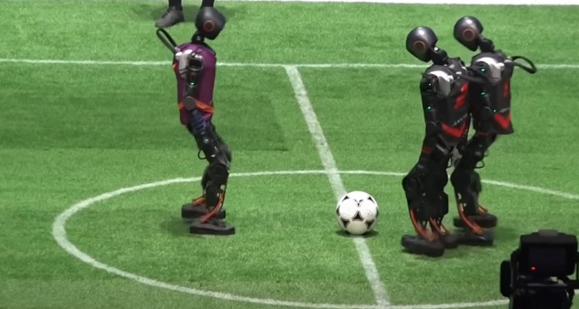 Kina organizovala fudbalski turnir za robote (VIDEO)