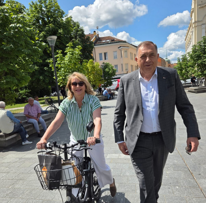 Dodik prošetao Banjalukom i razgovarao sa građanima