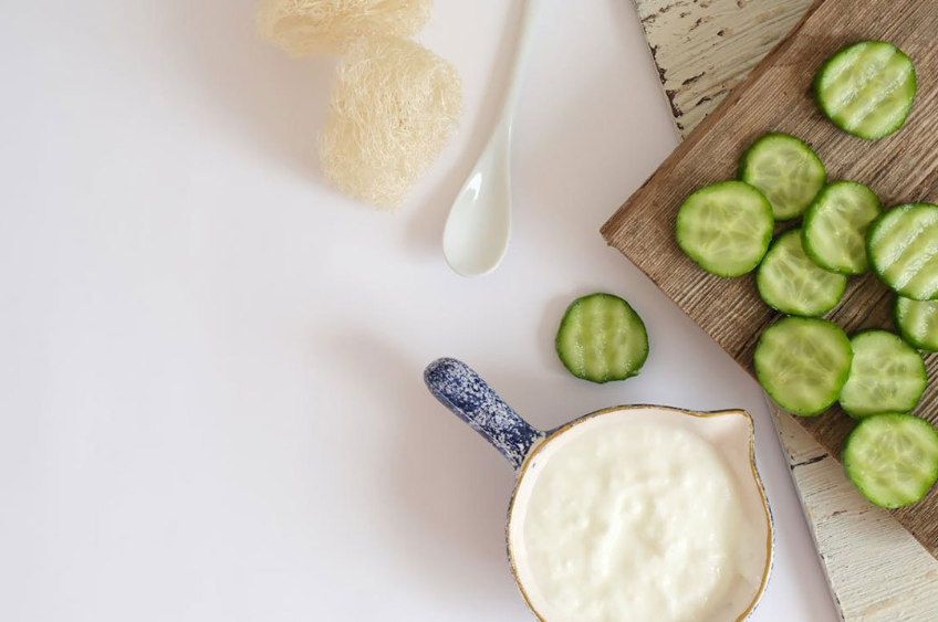 Ljetna salata od svježih krastavaca i jogurta