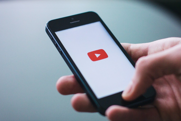 Australija proširuje zabranu društvenih mreža za tinejdžere na YouTube, ukida izuzeće