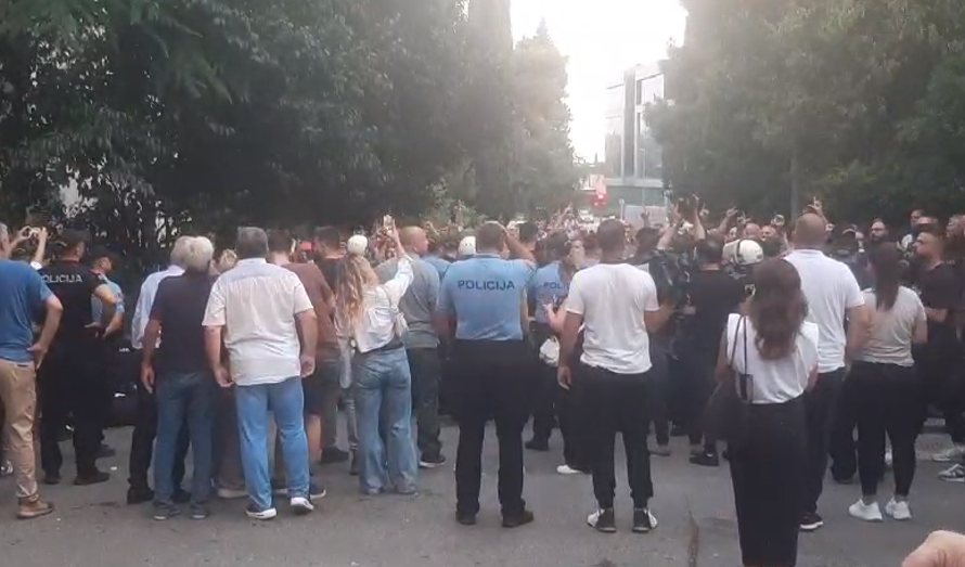 NA ZAPADU NIŠTA NOVO, NA ISTOKU SE I DALJE SUNCE RAĐA