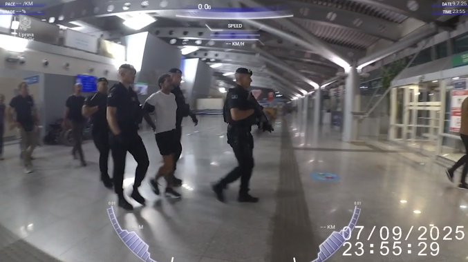 (VIDEO) Pogledajte kako je iz Bugarske izručen član kriminalne organizacije Aleksandar Ljumović