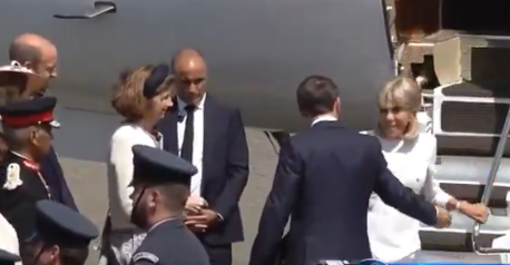 Učiteljica opet ponizila učenika: Evo kako je Bridžit „iščašila“ Makrona (VIDEO)