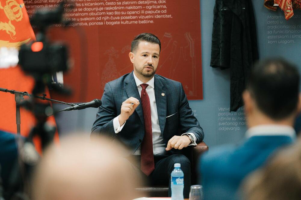 Milatović: Prijetnja predsjedniku je prijetnja državi, ne bih volio da ćutanje Vlade znači i odobravanje ovakve prakse