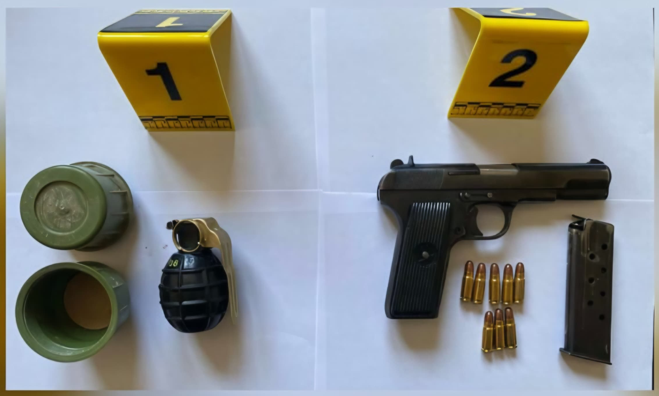 Policija obavila 12 pretresa: Pronađeni pištolji, bomba, pancir, oduzeta vozila