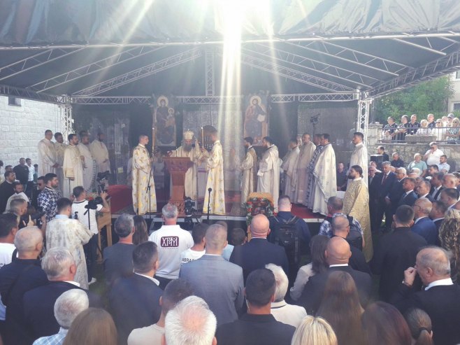 Patrijarh Porfirije: Srpski narod da očuva vjeru, samo tako ćemo imati radost i mir
