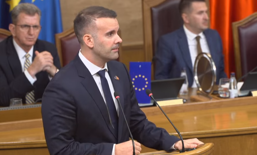 Od Botuna do Brisela: Poslanici spremili pitanja za Spajića