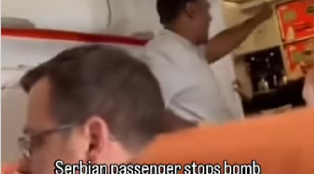 Srpski državljanin savladao putnika u avionu: Urlao da ima bombu i “Alahu akbar”