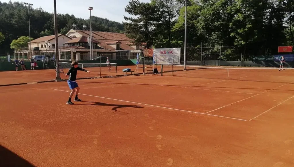 Odlični nastupi crnogorskih tenisera i teniserki na Nikšić openu