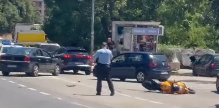 Saobraćajna nezgoda u Sutomoru: Povrijeđen motociklista, prevezen u barsku bolnicu