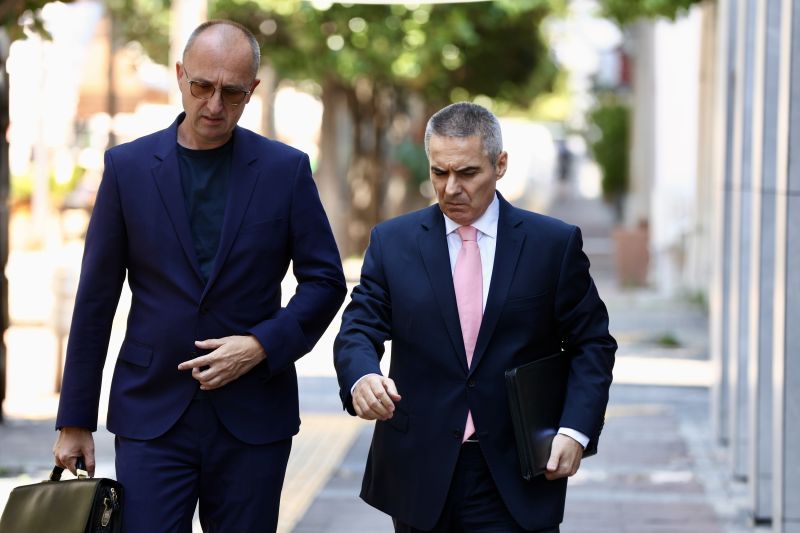 Mrkić i Veljović pisali preko Skaja: Dao bih 500.000 tebi i Roćenu za izbore u Mojkovcu i još 200.000 Vladanu