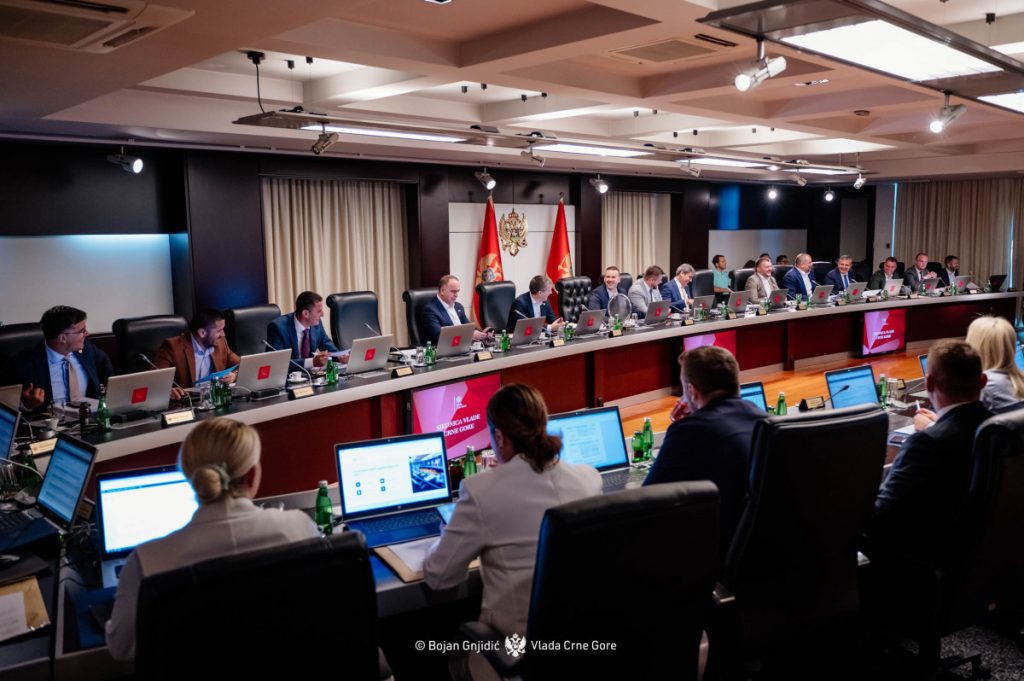 Vlada od danas do 1. septembra na godišnjem odmoru