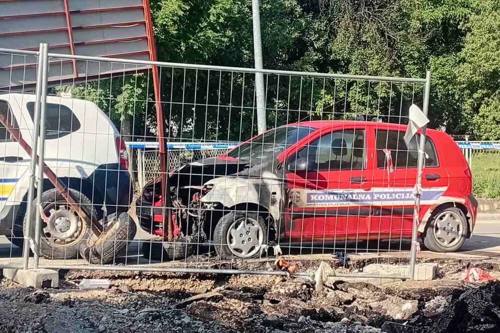 Pljevlja: Gorjelo vozilo Komunalne policije