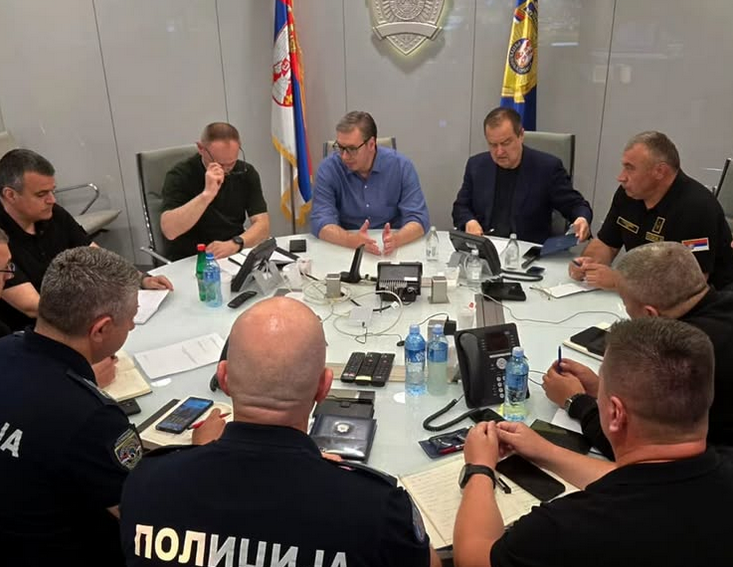 Vučić na hitnom sastanku u MUP-u Srbije