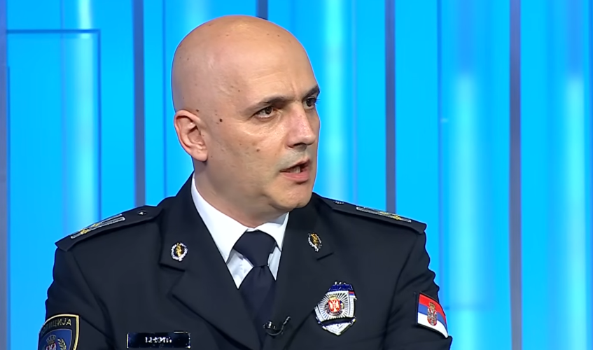 Pomoćnik direktora policije: Većina blokada uklonjena, uhapšene 44 osobe