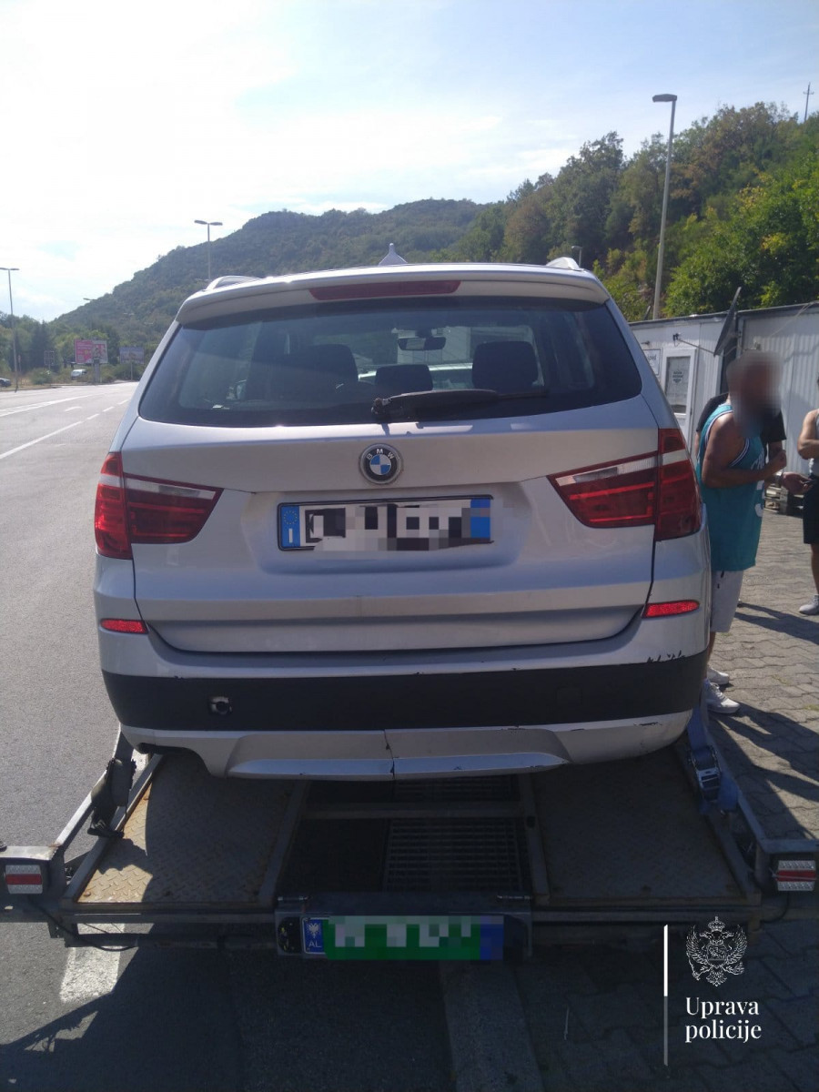 BMW(1)