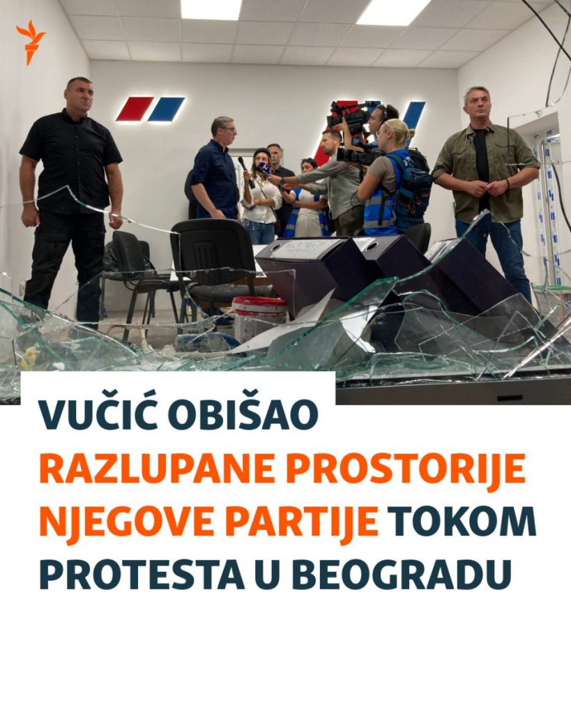 Vučić obišao razlupane prostorije njegove partije tokom protesta u Beogradu