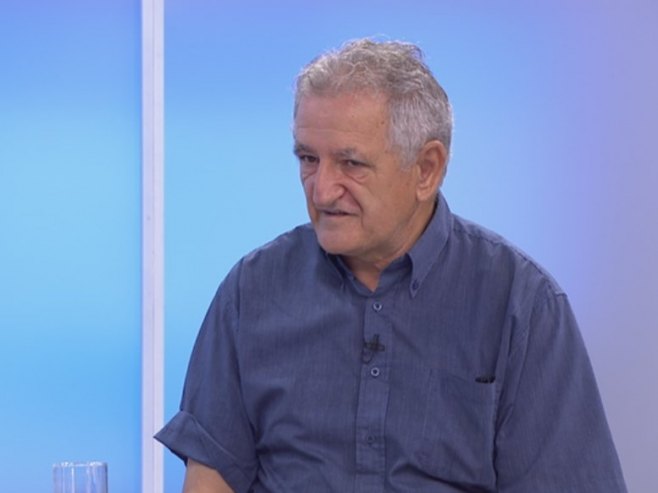 Velimirović: Rat nije stao ni danas, umjesto metaka danas pucaju Tompsonom