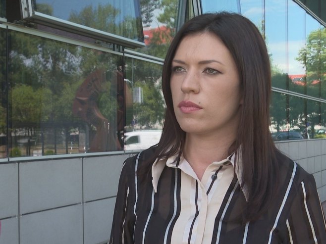 Vulić upitala Rejlija: Da li se u Britaniji poštuju zakoni ili neko sa ulice može da ih piše i mijenja?