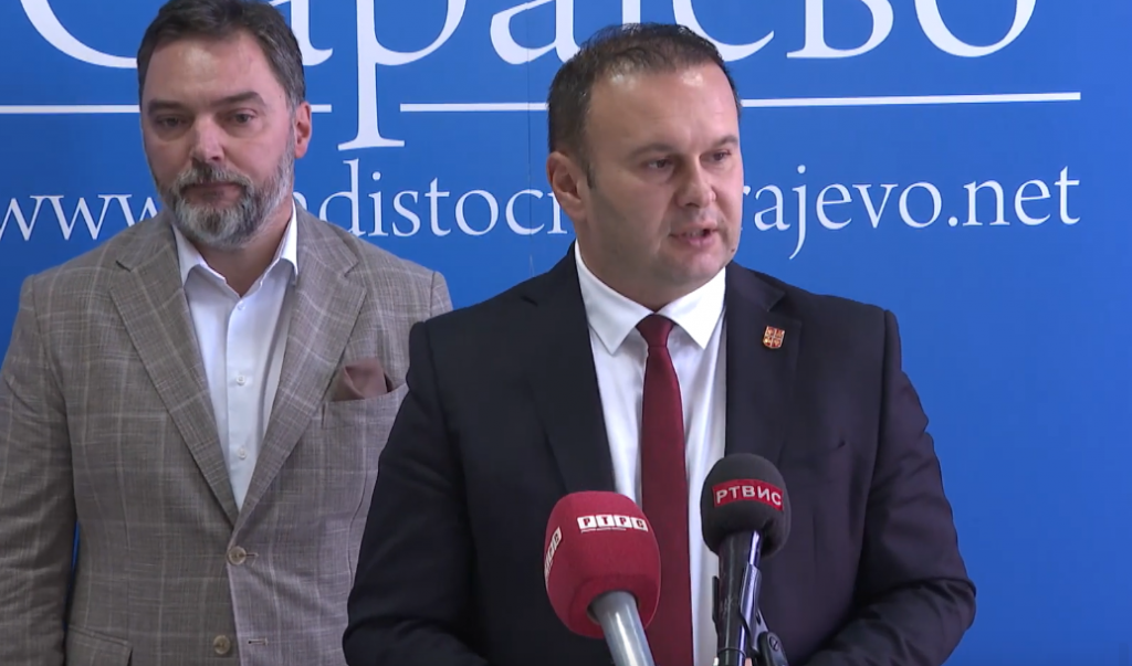 Ćosić: Odgovor na krizu u Srpskoj daće Skupština