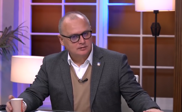 Screenshot 2025-08-12 at 14-24-49 (645) Goran Vesić citira Duška Radovića ep221deo04 – YouTube