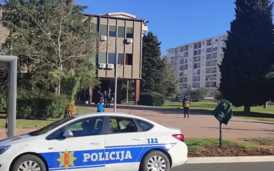 Određen pritvor osumnjičenom da je udarao majku