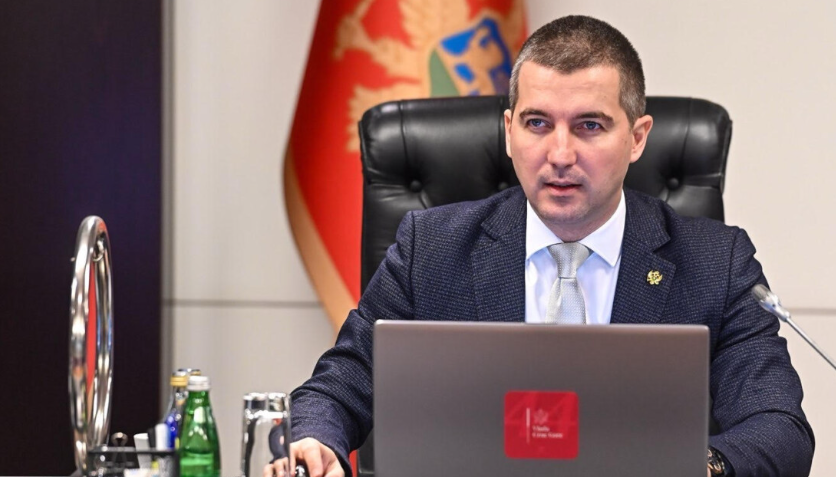 Bečić: Crna Gora nikada više ne smije živjeti vrijeme ekonomskog ponižavanja građana i mafijaške okupacije sistema i institucija