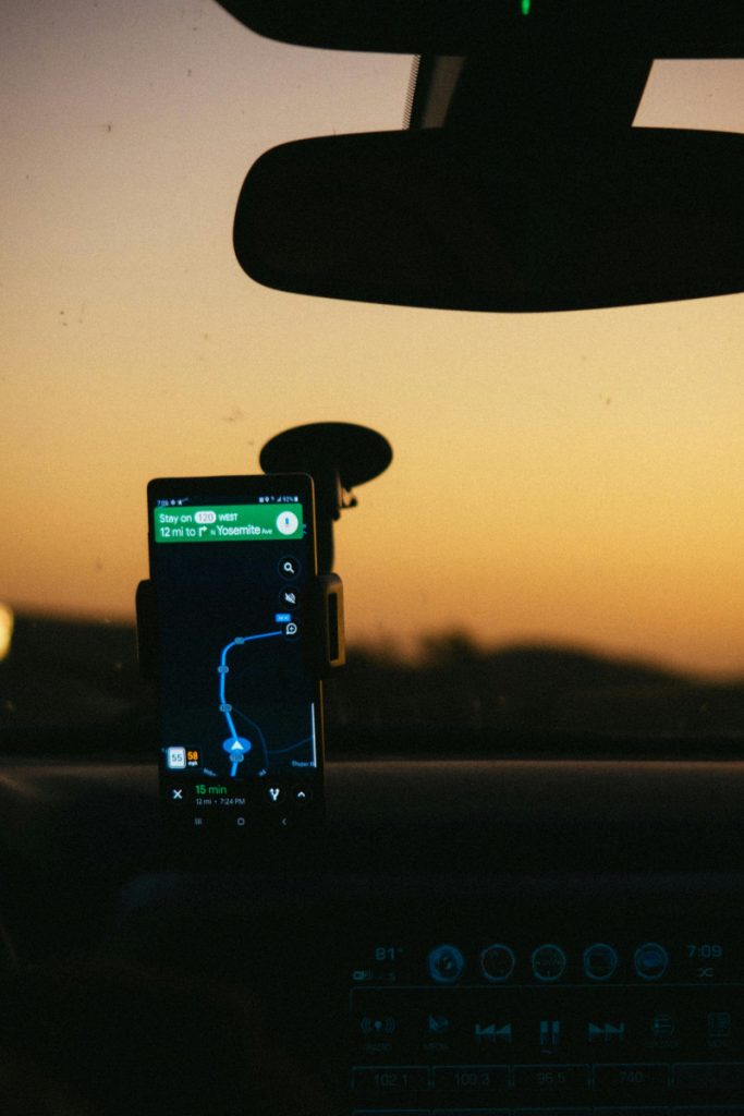 Android Auto uskoro dobija Gemini AI asistenta, preciznu lokaciju vozila i novi vizuelni izgled