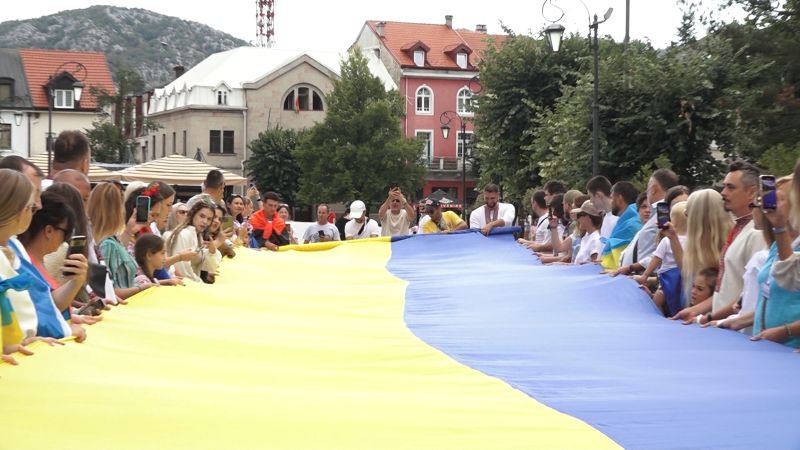 Komediji nikad kraja: Cetinje slavi Ukrajinu, a hoće li slaviti sjutra Srbiju i Rusiju- i zašto neće?