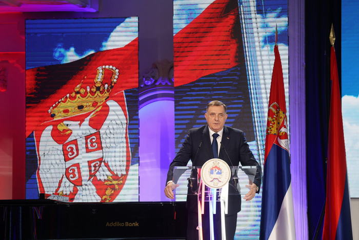 Dodik: Ponosan sam jer Republika Srpska svakog dana radi i ne stoji
